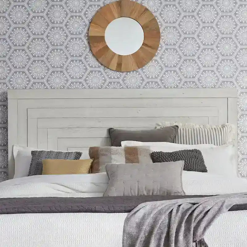 Modern Farmhouse Flea Market White Distressed Queen Platform Bed