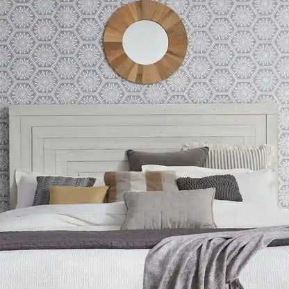 Modern Farmhouse Flea Market White Distressed Queen Platform Bed