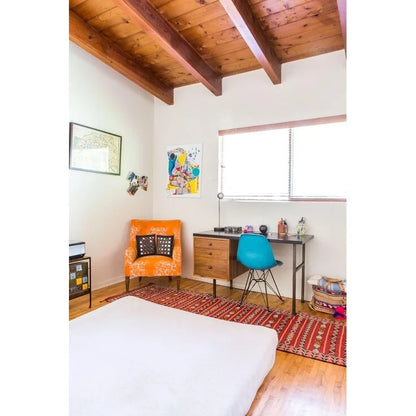 Set of 2 Mid-Century Modern Dining Side Chairs Armless Plastic Shell Seat with Black Metal Wire Eiffel Base, White